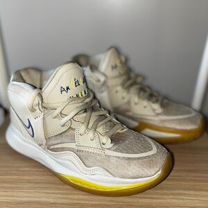 Nike Kyrie Infinity N7 • kids size 3.5